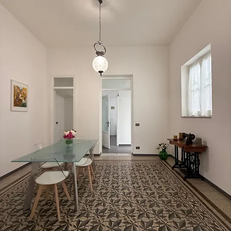 Urban Space 49 Διαμέρισμα *