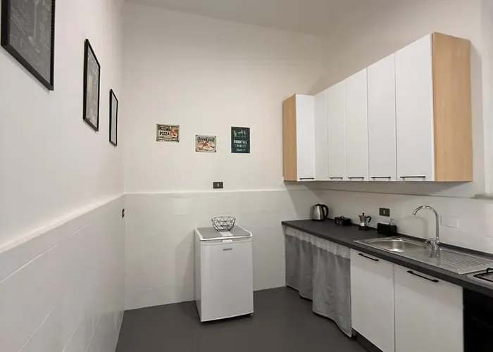 Urban Space 49 Apartment *